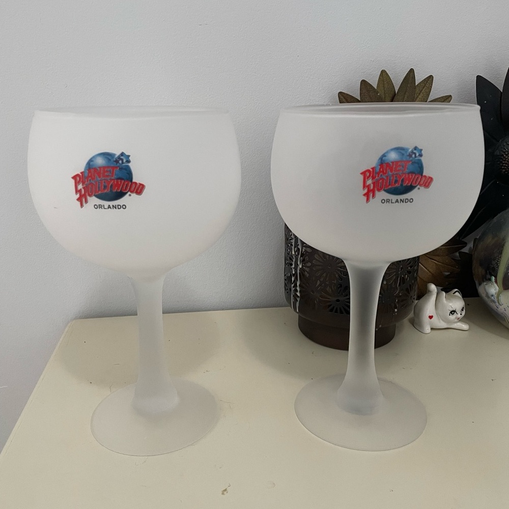 Planet Hollywood Frosted Glass Goblets - Set of 2 Collectables